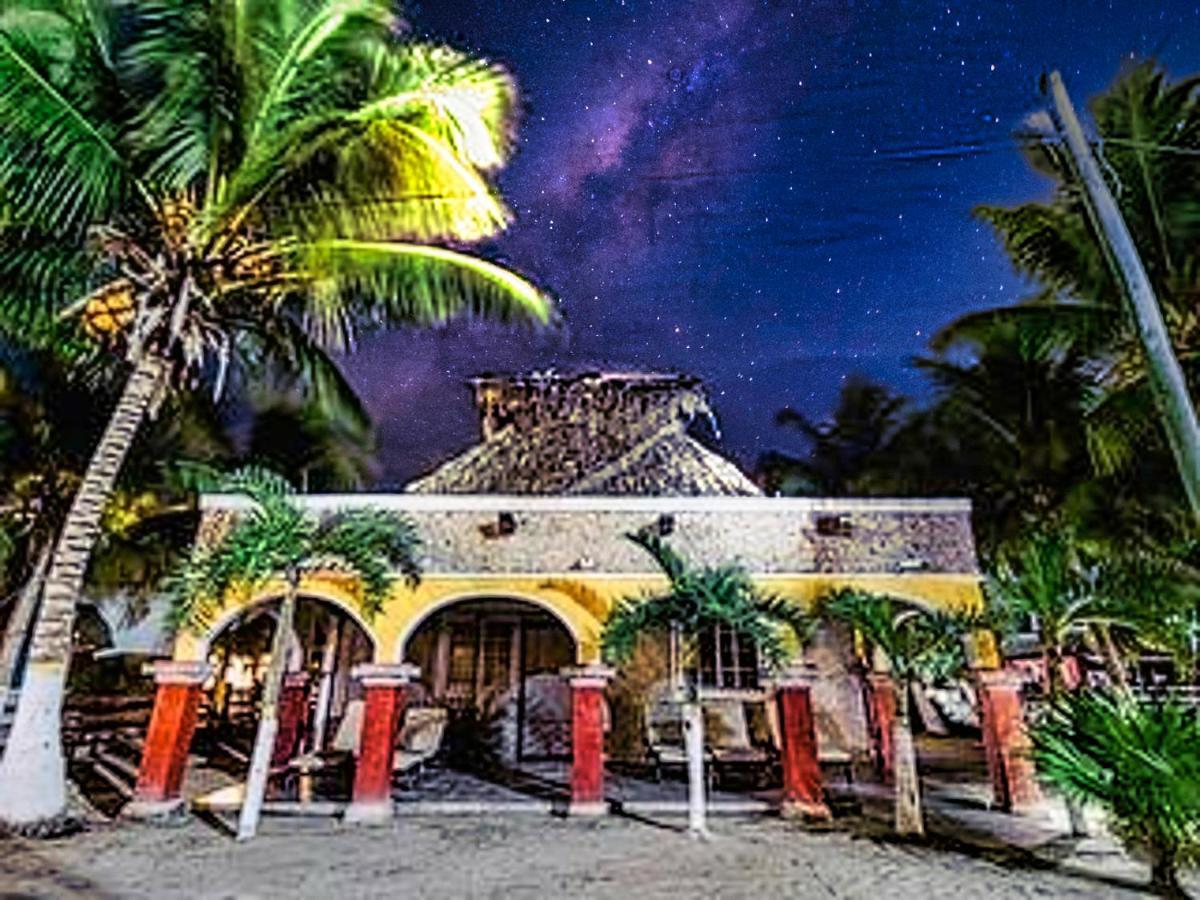 Hacienda Antigua Villa, 50M From Sandy Beach El Cuyo Exteriér fotografie